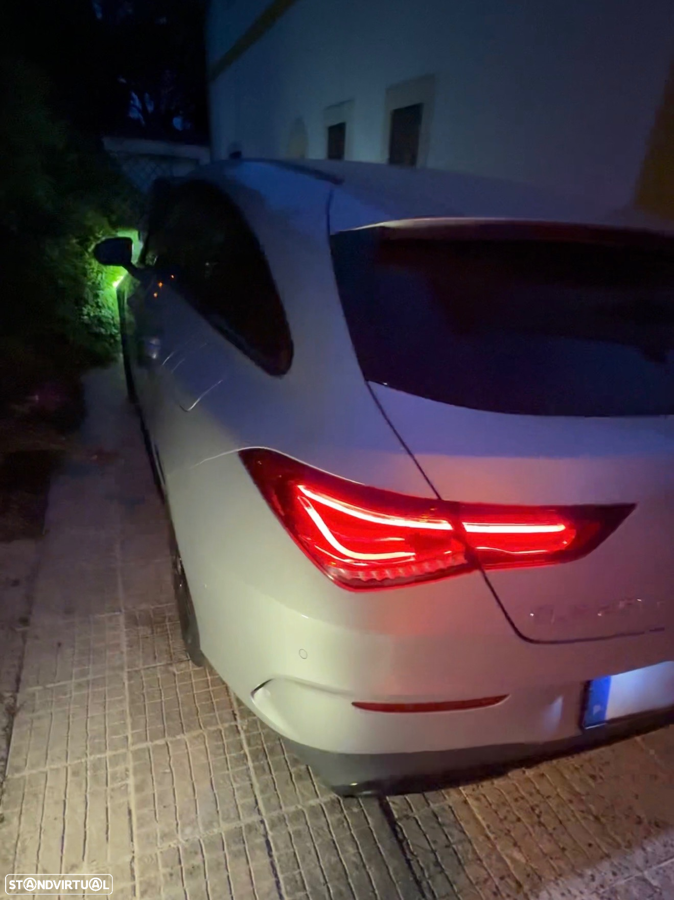 Mercedes-Benz CLA 250 e Shooting Brake AMG Line - 18