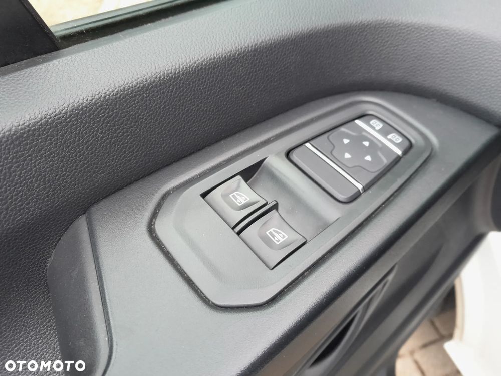 Renault Trafic - 10