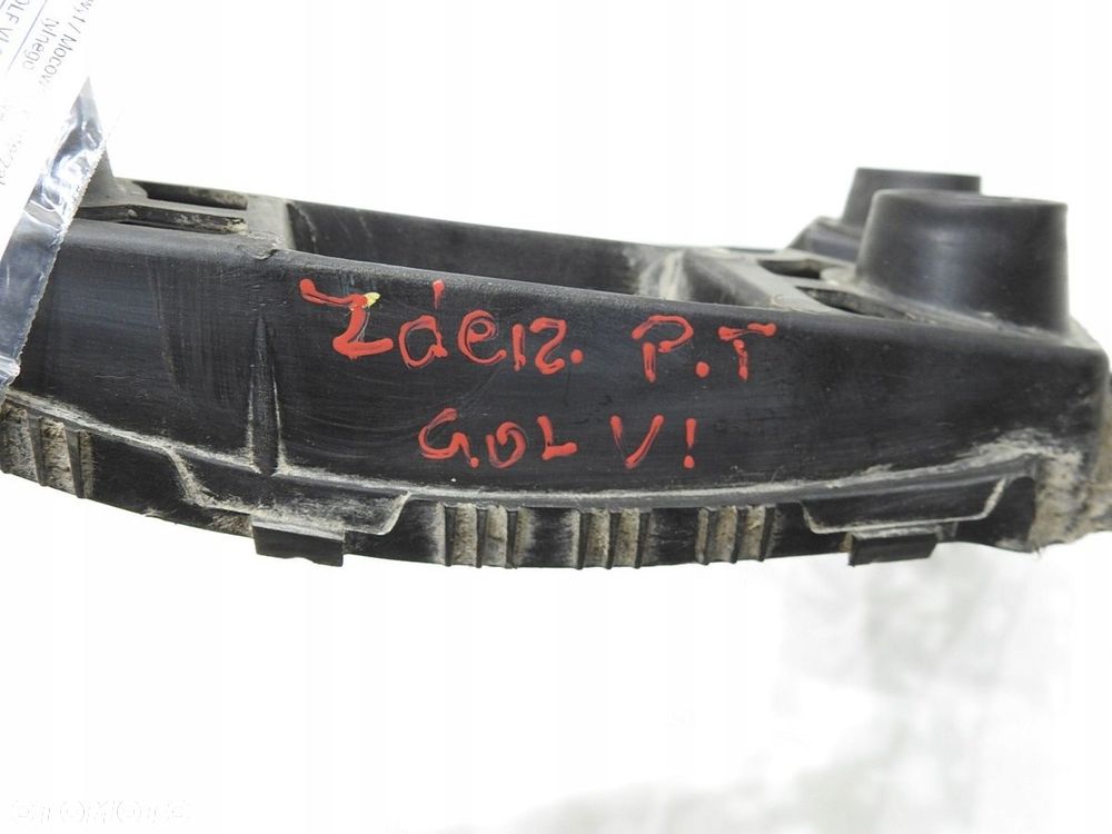 ŚLIZG ZDERZAKA PRAWY TYŁ VW GOLF VI - 6