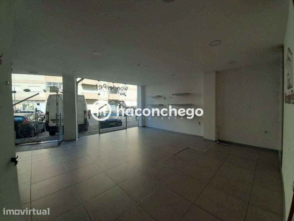 Loja T0 Arrendamento em Barcelos, Vila Boa e Vila Frescainha (São Mart - Grande imagem: 4/16