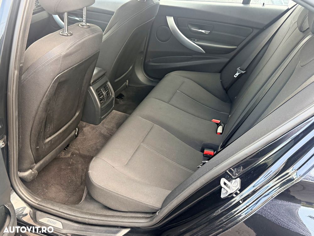 BMW Seria 3 318d Blue Performance Luxury Line - 14