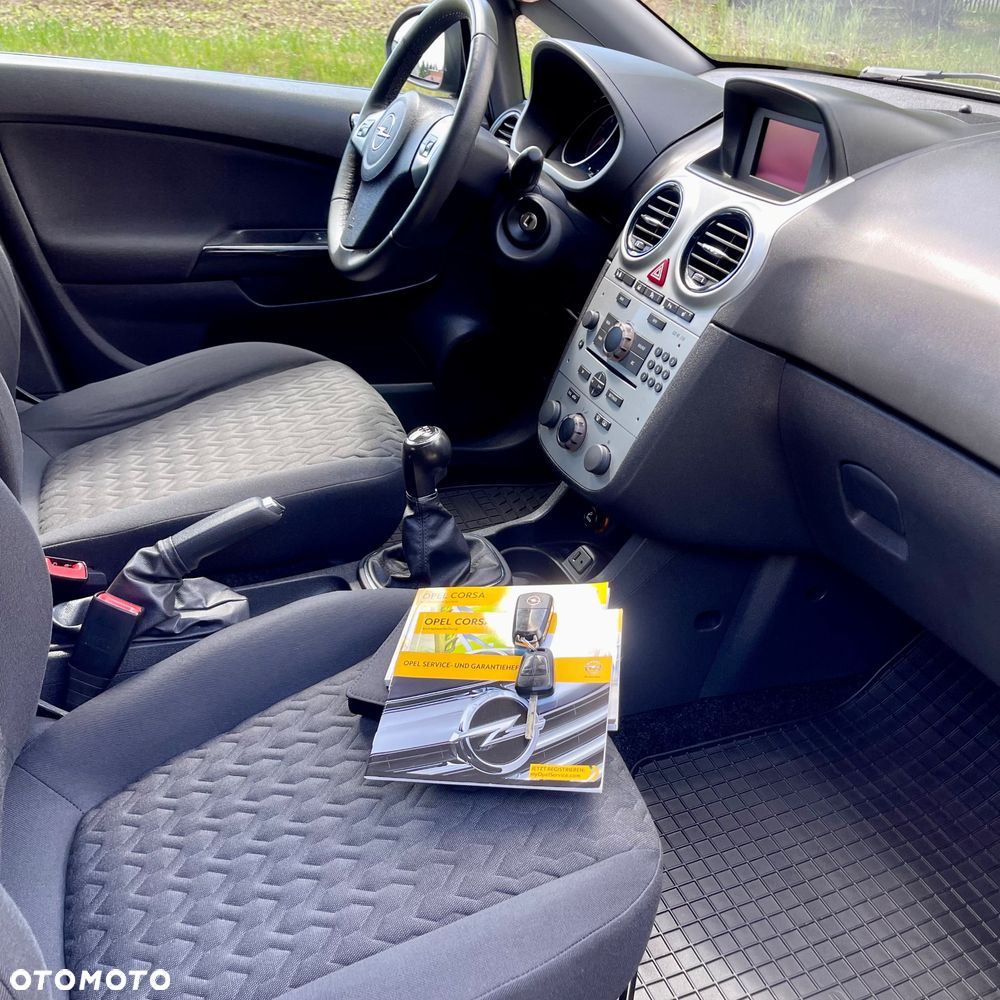 Opel Corsa 1.4 16V Color Edition - 36