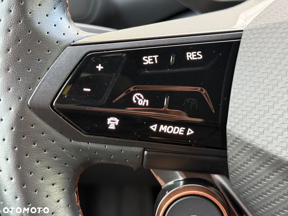 Cupra Born - 32