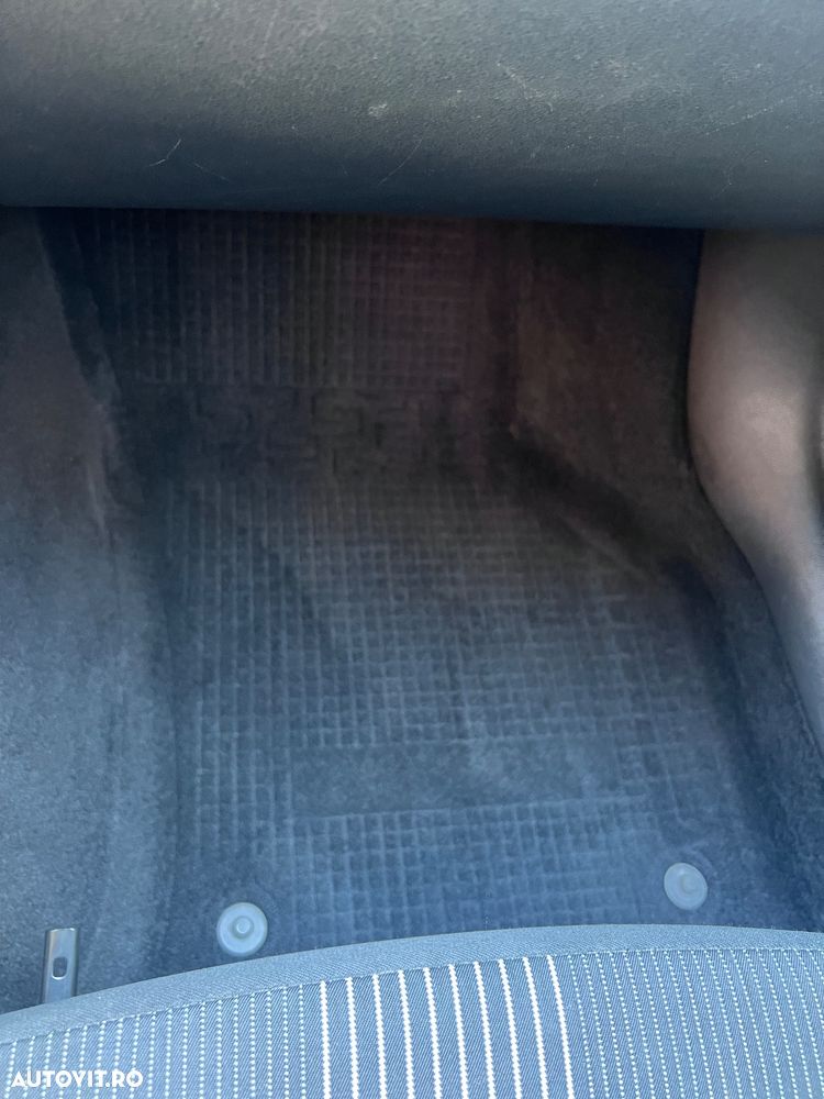 Skoda Octavia 2.0 TDI DSG Style - 25