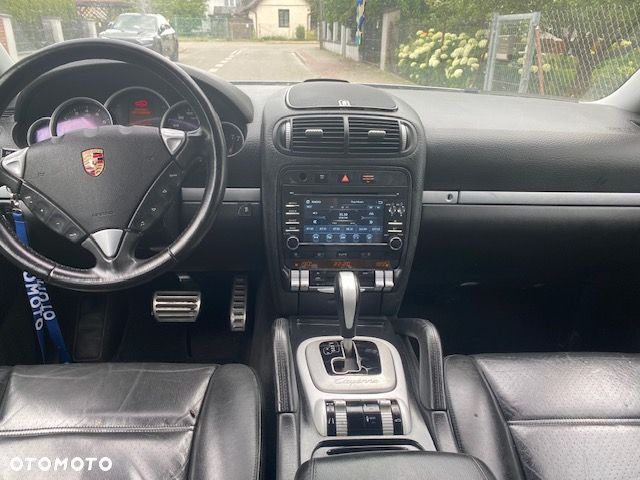 Porsche Cayenne - 7