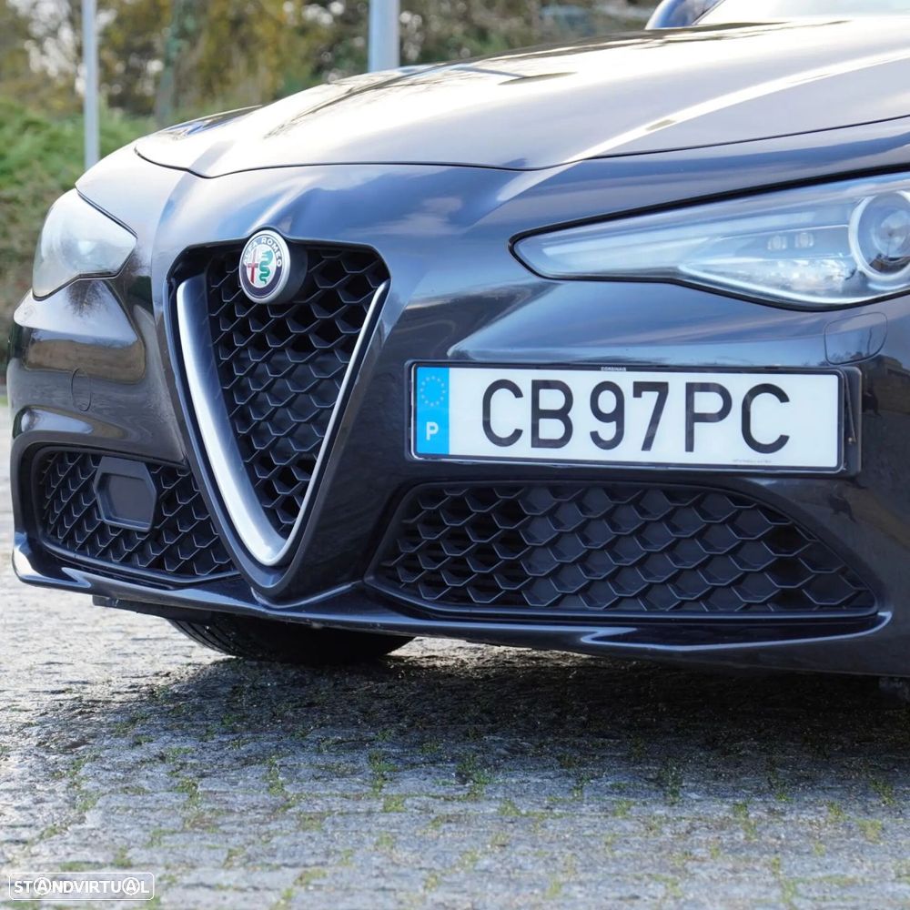 Alfa Romeo Giulia 2.2 D - 38