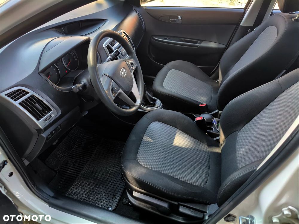 Hyundai i20 1.25 Comfort - 17