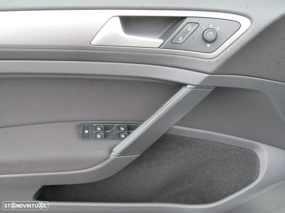 VW Golf 1.6 TDi Trendline - 4