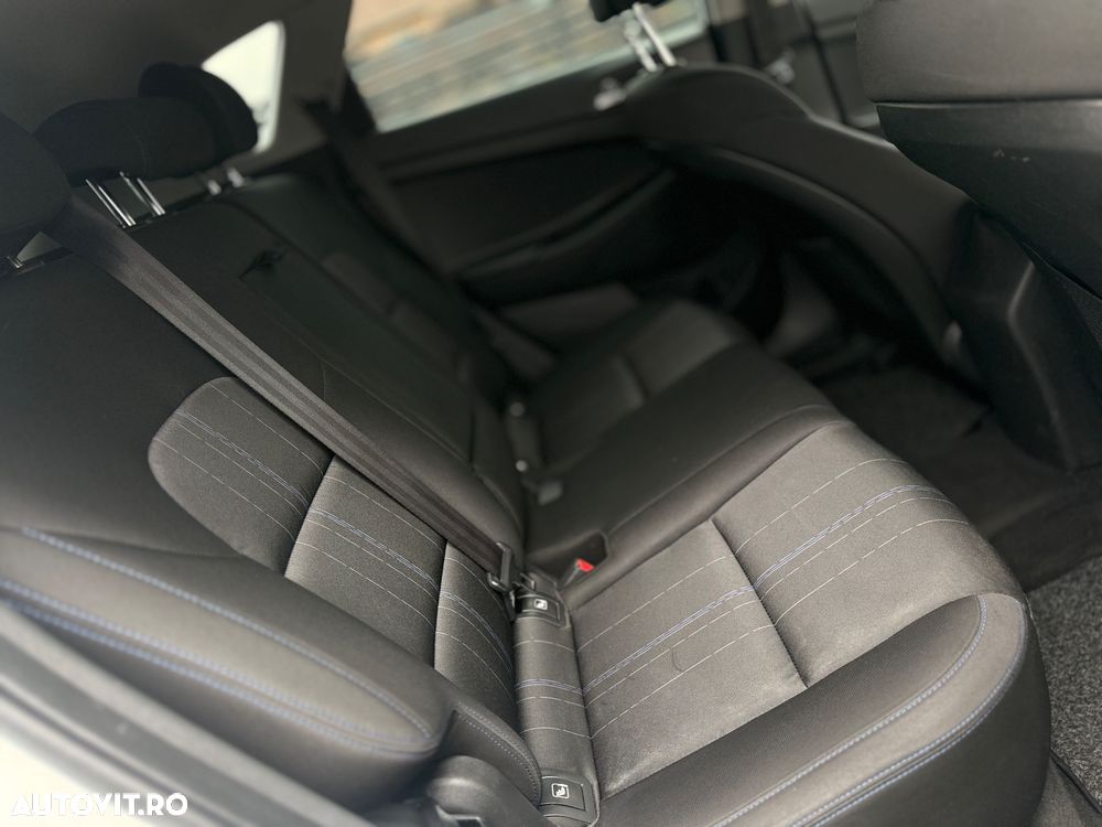 Hyundai Tucson blue 1.7 CRDi 2WD Advantage - 8