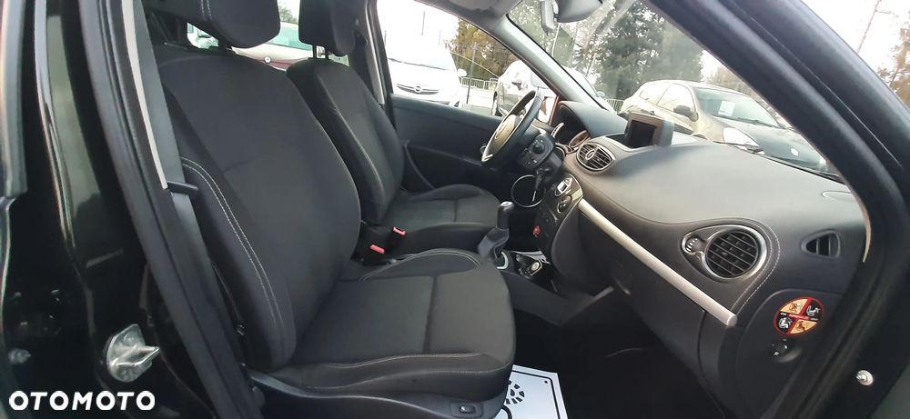 Renault Clio 1.2 16V Dwudziestka Euro5 - 28