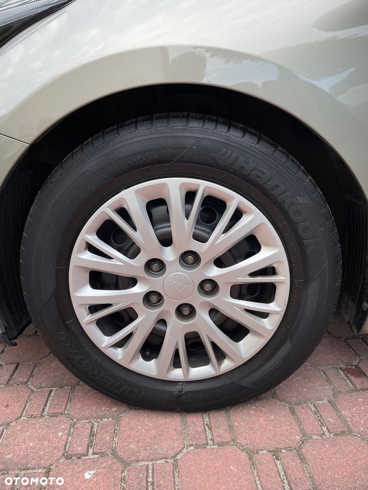 Kia Ceed - 30
