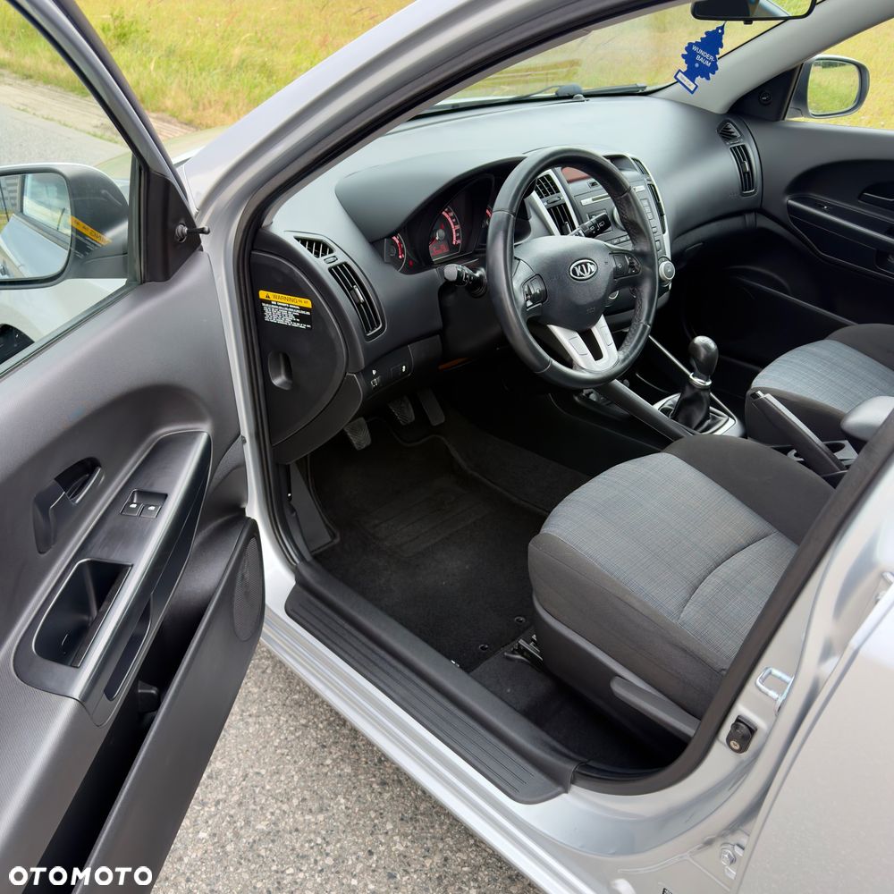 Kia Ceed 1.4 CVVT Attract - 7