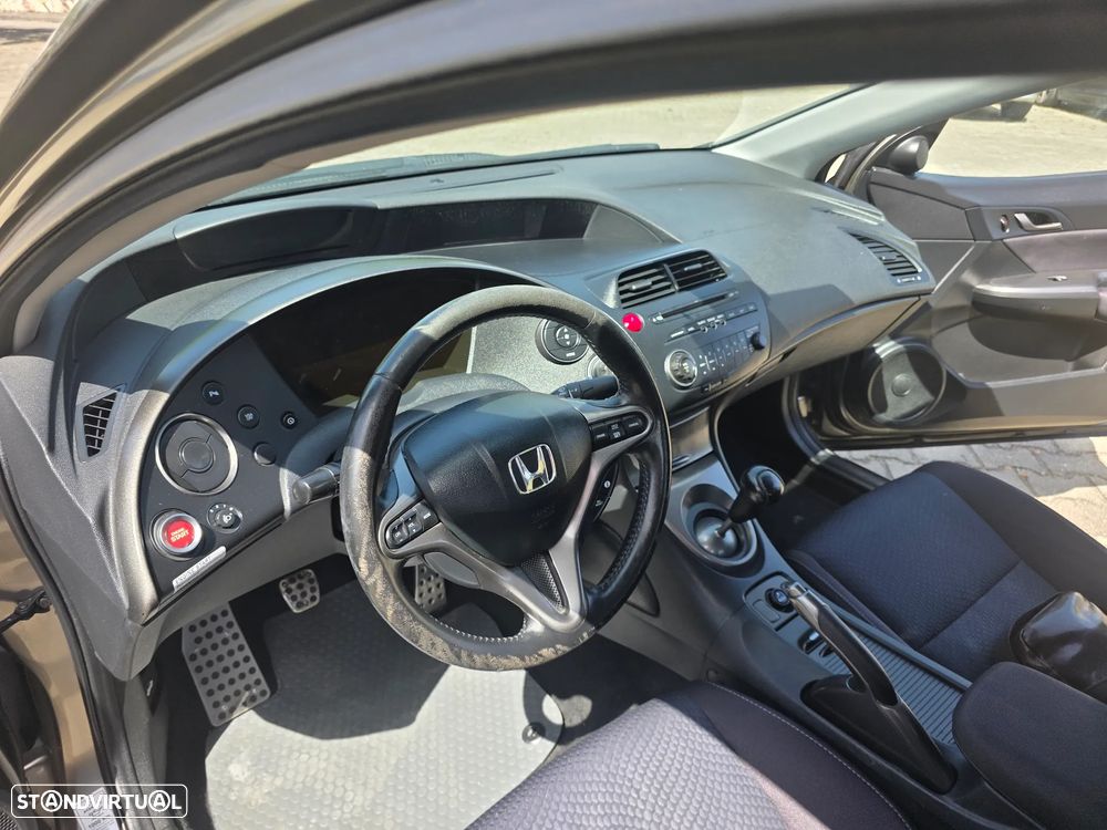 Honda Civic 1.4 i-VTEC Sport Edition - 8