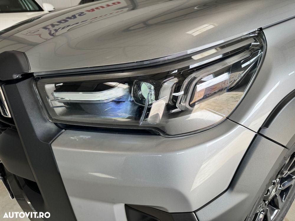 Toyota Hilux 2.8D 204CP 4x4 Double Cab AT MHEV Invincible - 21