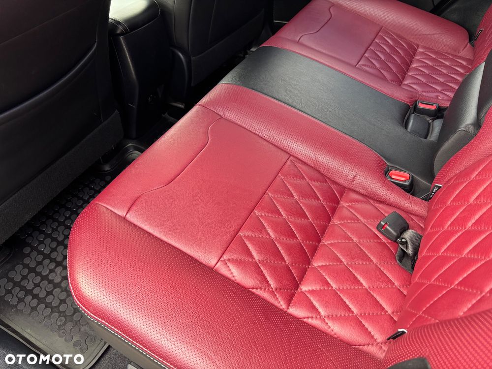 Toyota RAV4 Hybrid Style 4x4 - 33