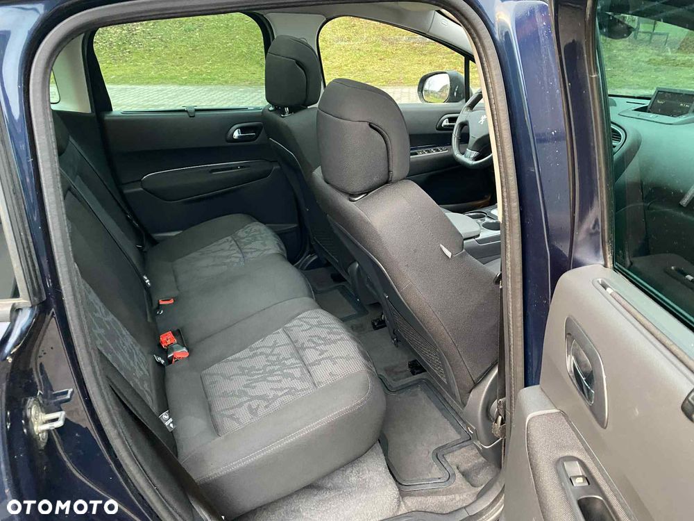 Peugeot 3008 HDi 150 Allure - 13