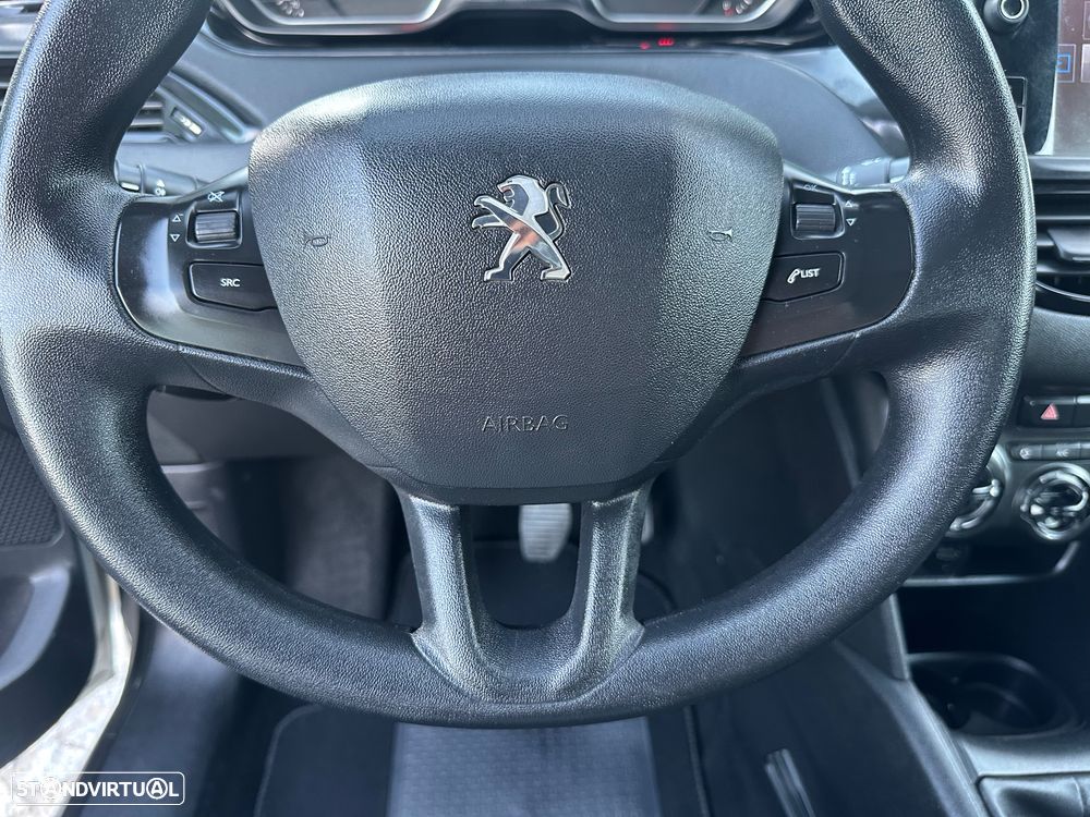 Peugeot 208 1.6 BlueHDi Active - 11
