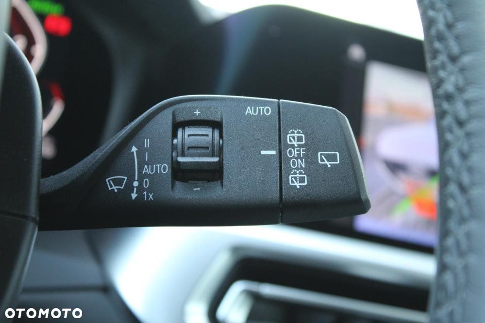 BMW Seria 3 - 28