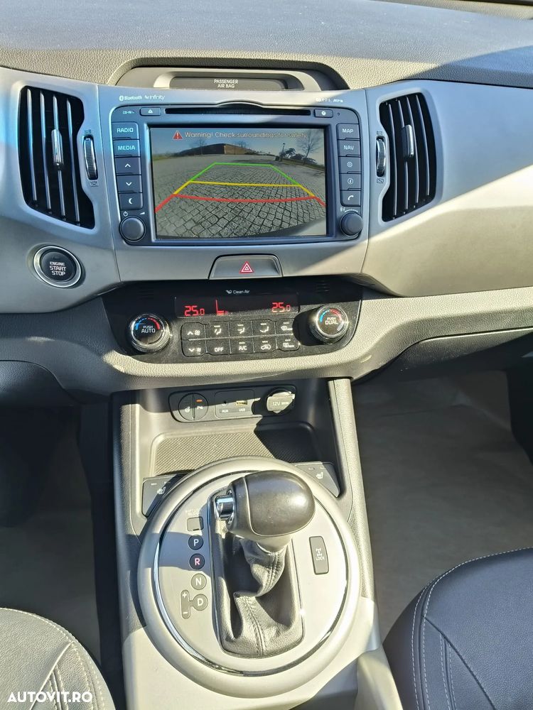 Kia Sportage 2.0 CRDI 184 AWD Aut. Spirit - 12