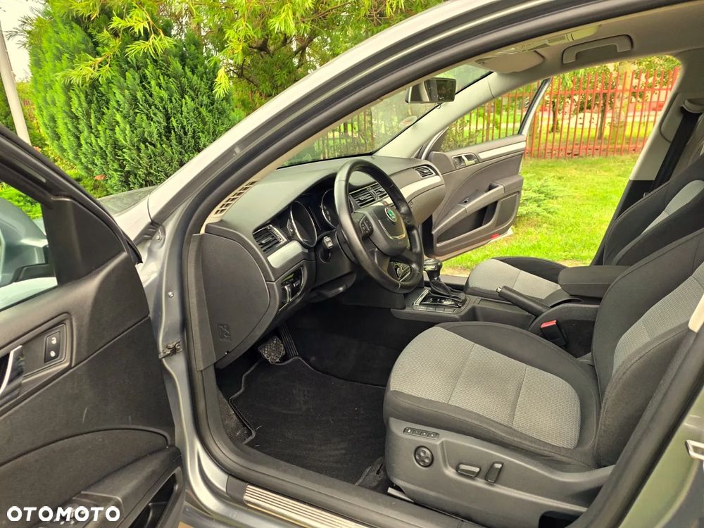 Skoda Superb 1.8 TSI Active DSG - 18