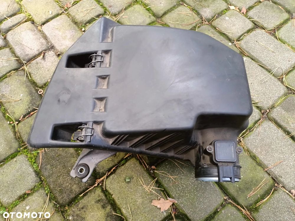 Obudowa filtra powietrza przepływomierz BMW E60 E61 M54 N52 520i 525i 530i 7520519