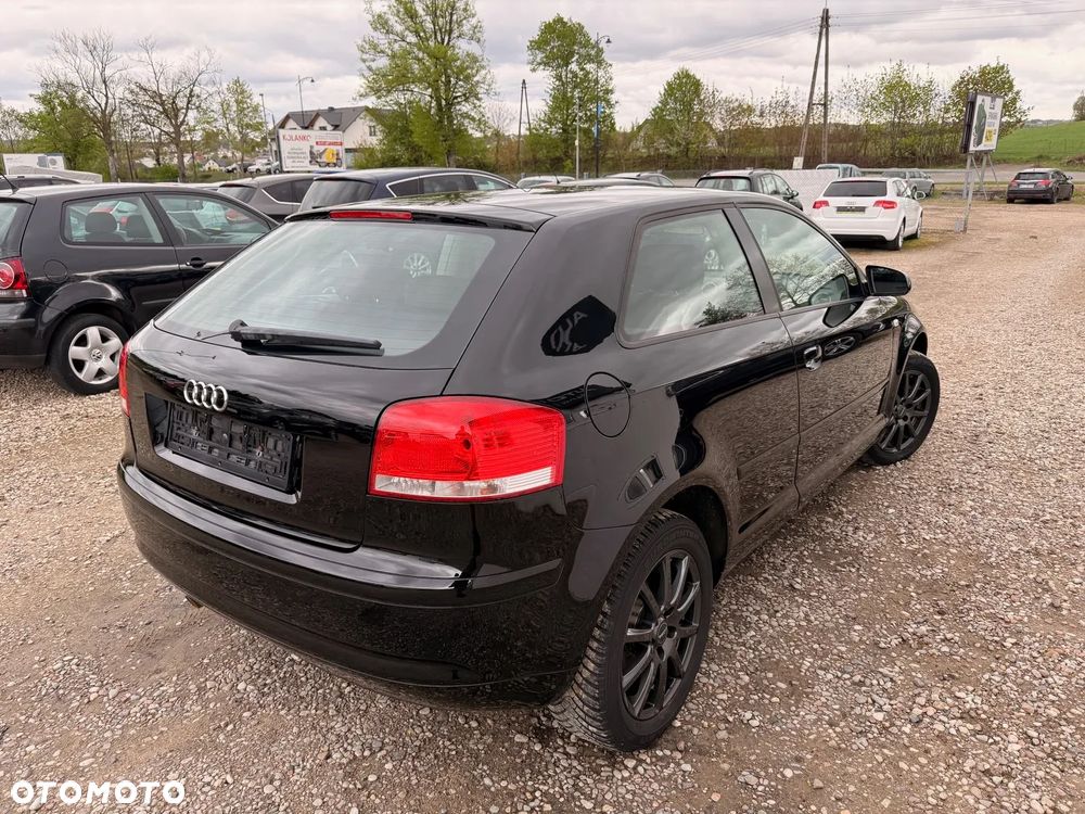Audi A3 3-drzwiowe 1.6 FSI S Line Sportpaket plus - 7