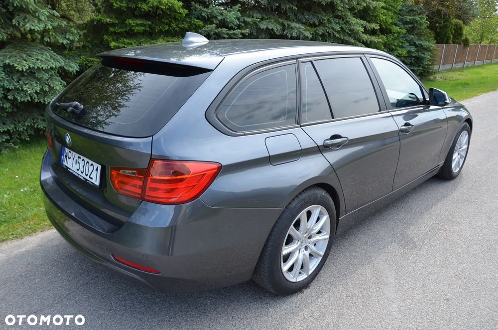 BMW Seria 3 318d Blue Performance Sport Line - 3