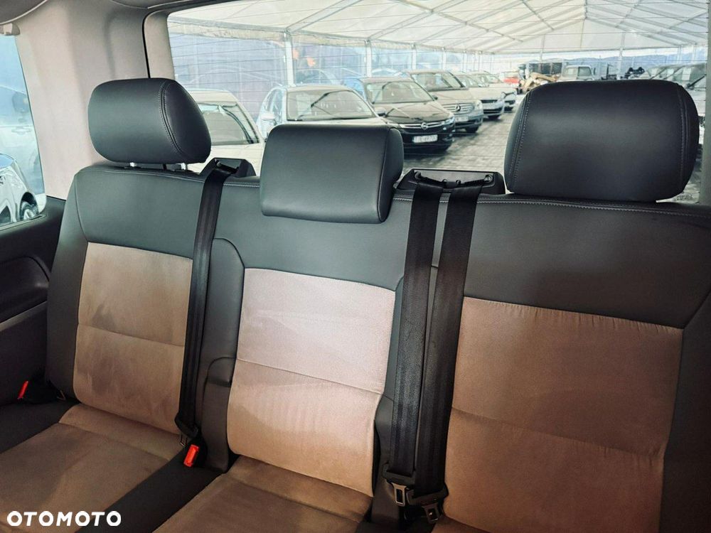 Volkswagen Multivan - 39
