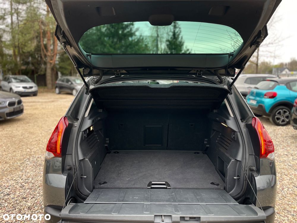 Peugeot 3008 HDi 150 Allure - 32