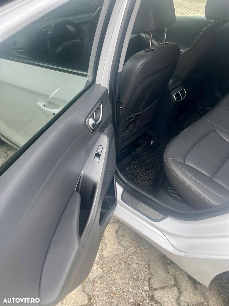 Hyundai IONIQ 141CP Exclusive - 11