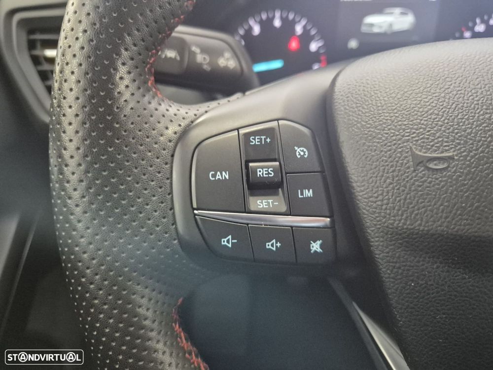 Ford Focus 1.0 EcoBoost MHEV ST-Line - 15