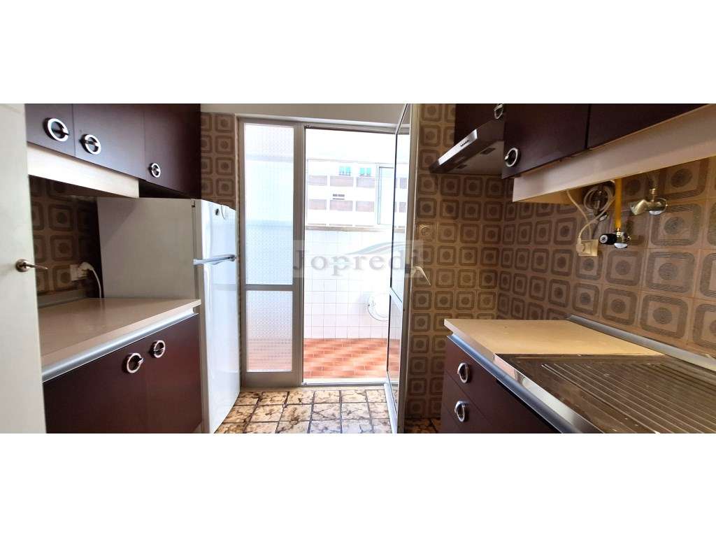 Apartamento T1 Quinta do Marquês - Grande imagem: 4/13