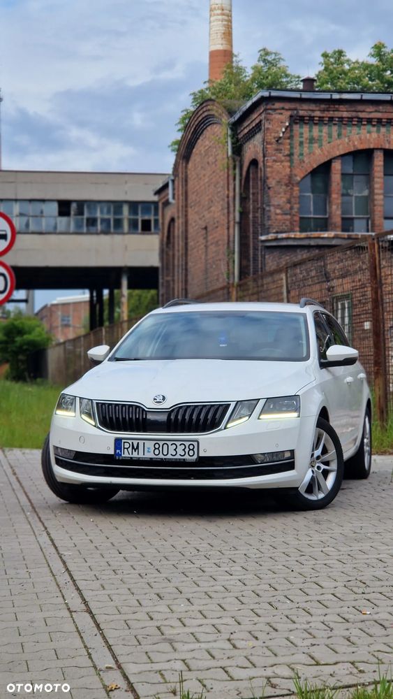 Skoda Octavia 2.0 TDI Ambition DSG - 2