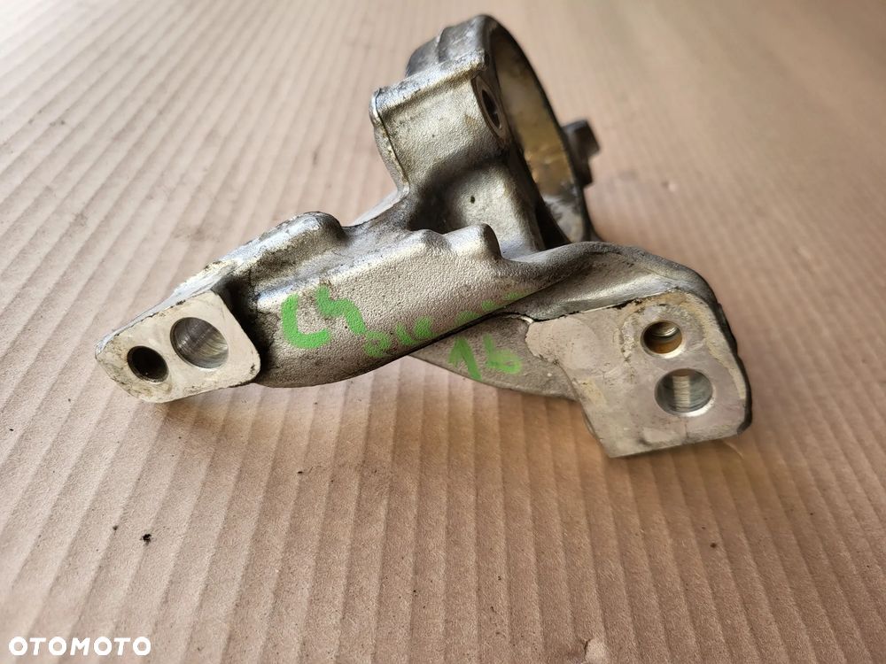 Podpora półosi łapa Citroen C4 Picasso II 1.6 e HDI - 4