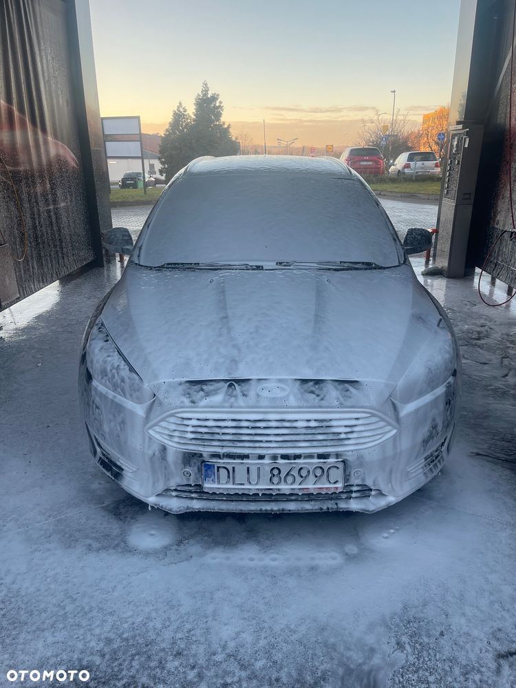 Ford Focus 1.5 EcoBoost STart-Stopp-System TITANIUM - 1