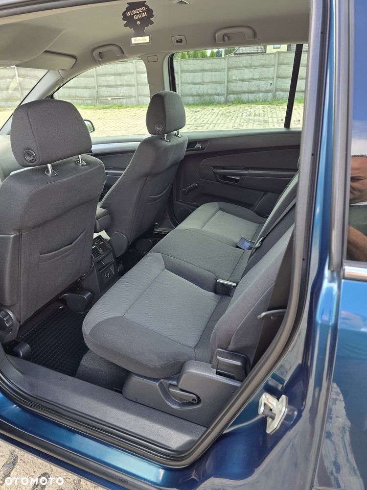 Opel Zafira - 8