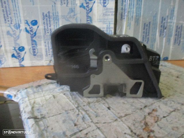 Fecho 7202146 BMW E87 2008 FD 5 PINOS BMW X3 E83 FASE 2 2008 2.0D 4X4 177CV 5P BEGE FDRT 5 PINOS BMW E61 2005 520D 177CV 5P PRETO FD - 1