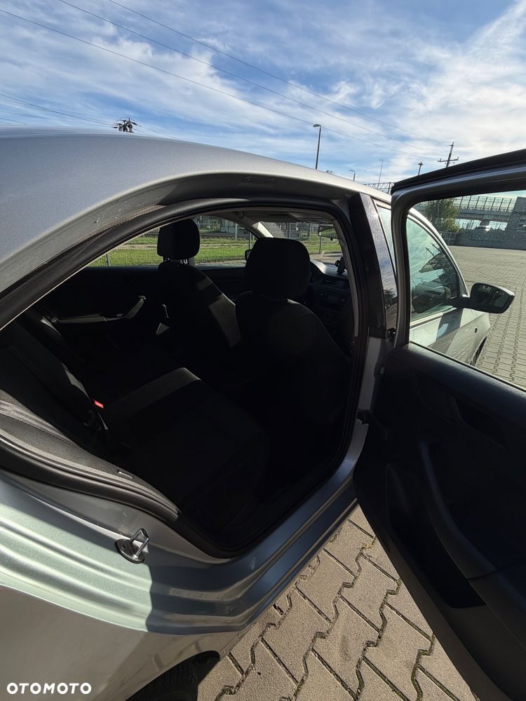 Skoda RAPID 1.6 TDI DPF Active - 11
