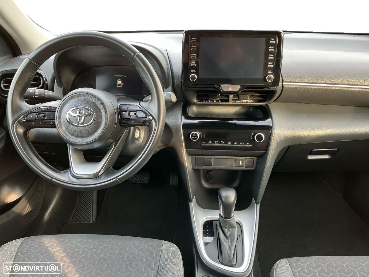 Toyota Yaris Cross - 8