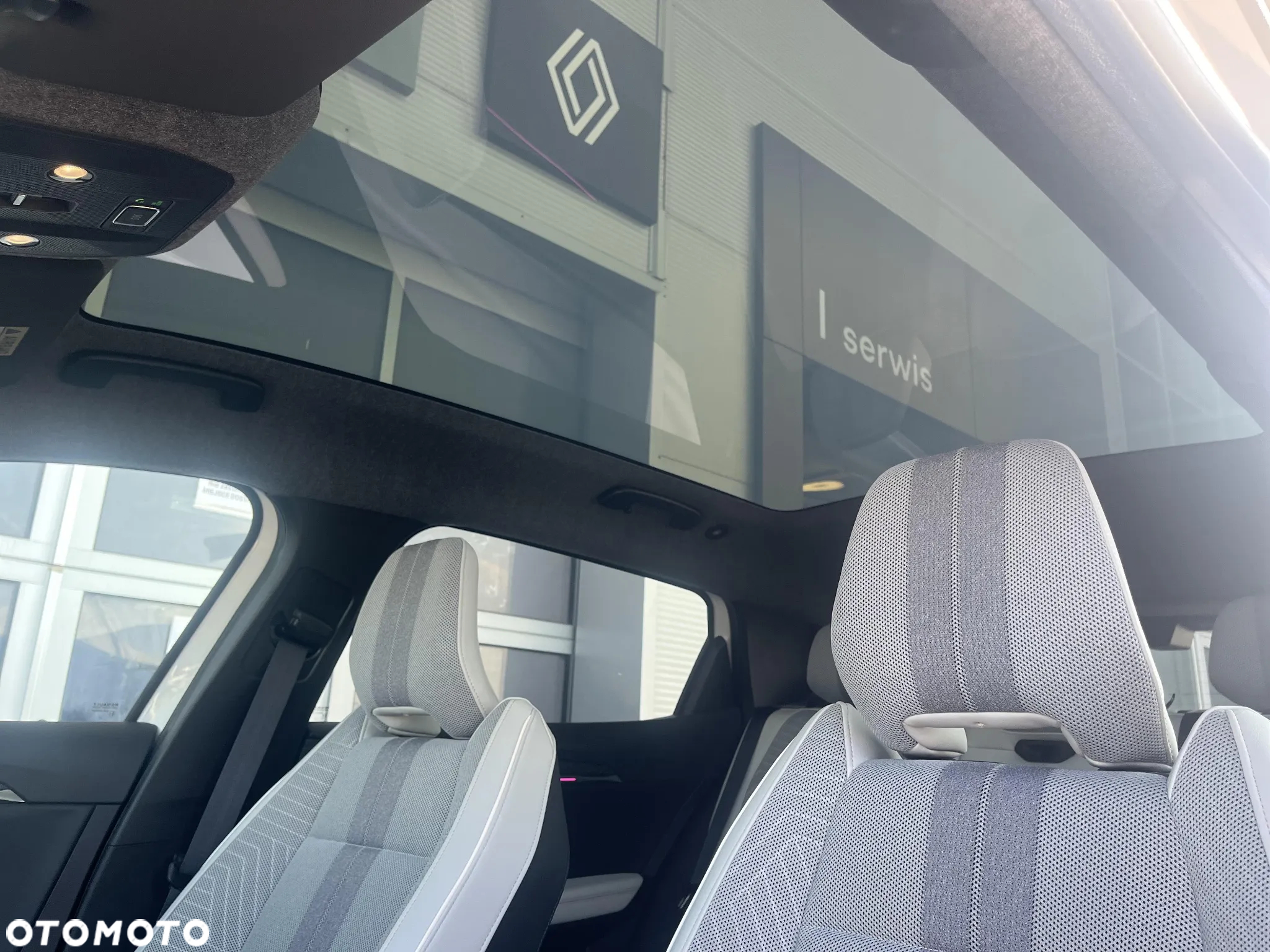 Renault Scenic EV87 Iconic - 24