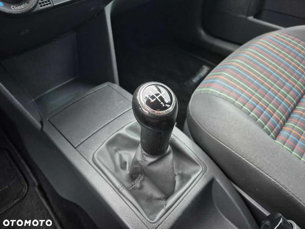 Volkswagen Polo 1.4 Special - 18