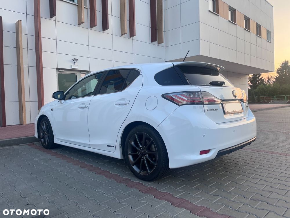 Lexus CT 200h F Sport - 3