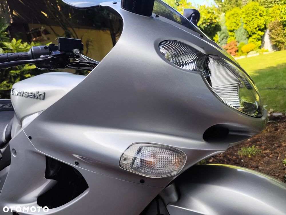 Kawasaki ZZR - 6