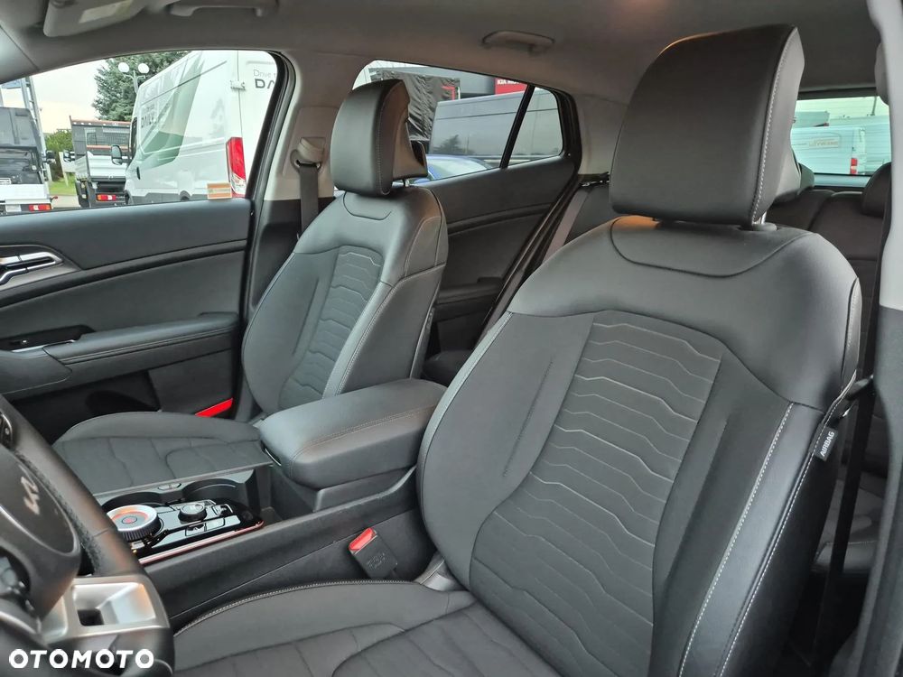 Kia Sportage 1.6 T-GDI Business Line 2WD DCT - 11