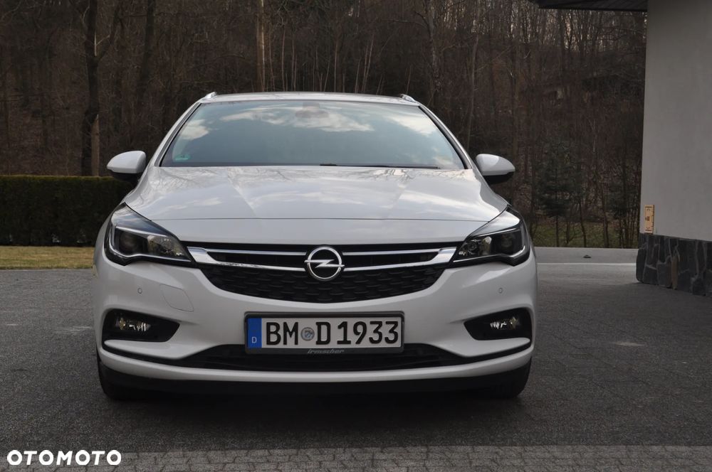 Opel Astra 1.4 Turbo Start/Stop ON - 11