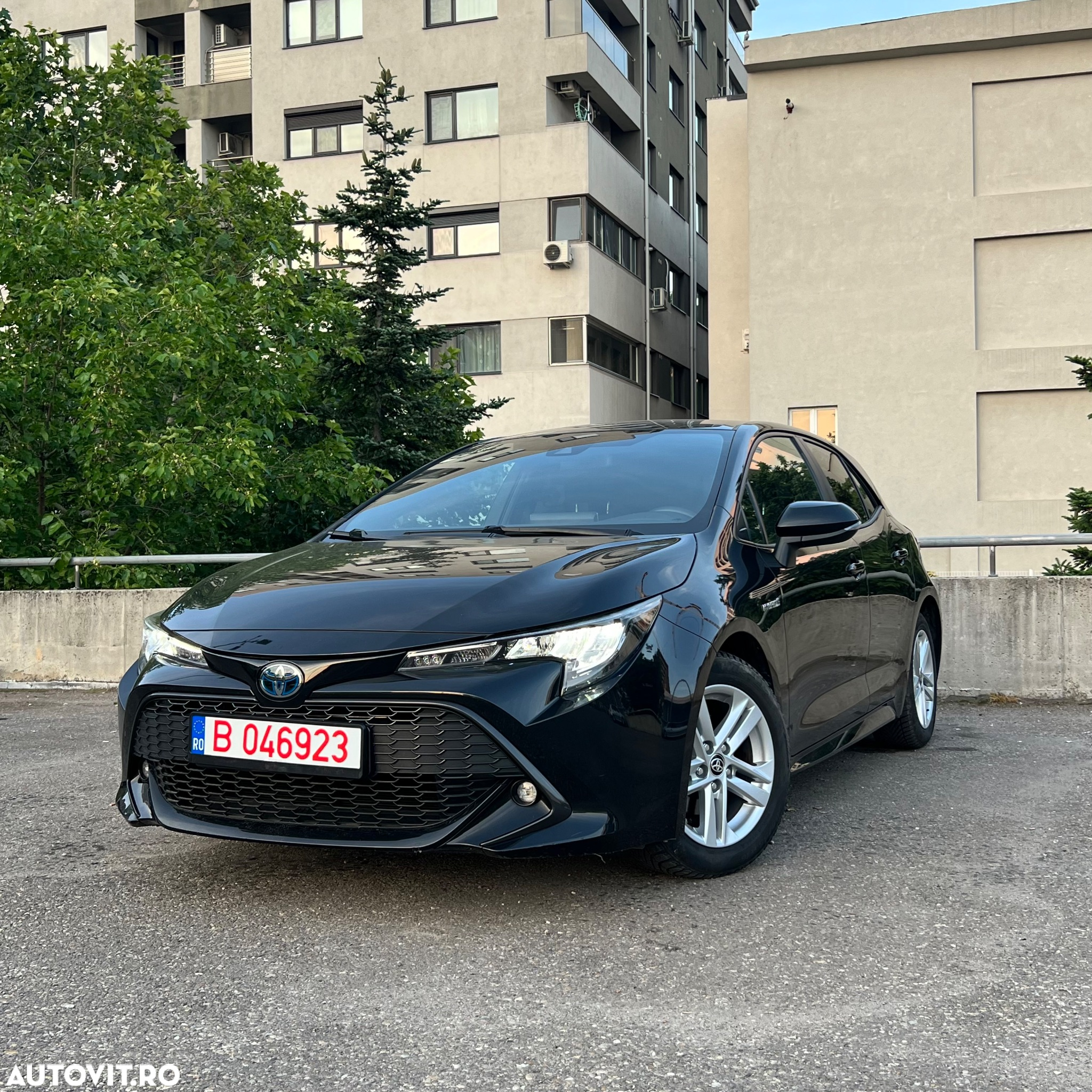 Toyota Corolla 1.8 HSD Business - 5