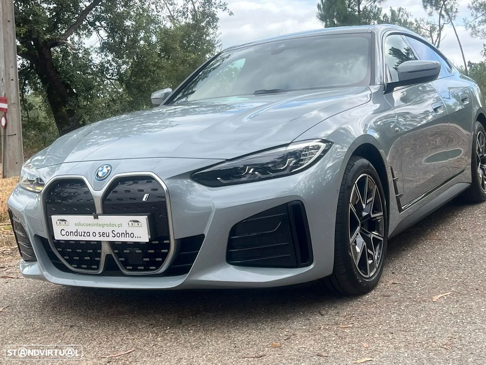 BMW i4 eDrive40 Edição Desportiva M - 33