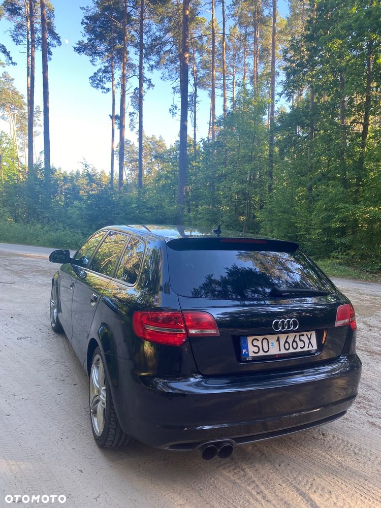 Audi A3 Sportback 2.0 TDI DPF quattro S line Sportpaket - 4
