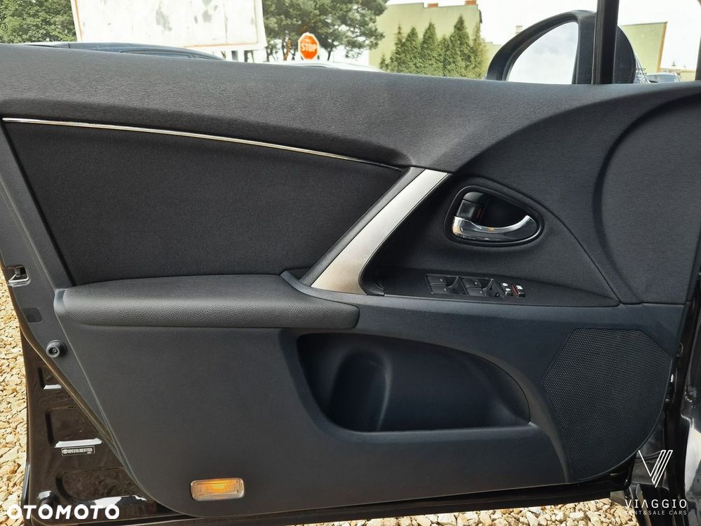 Toyota Avensis 1.8 Sol EU5 - 27