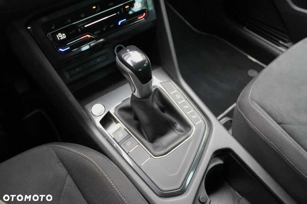 Volkswagen Tiguan 1.5 TSI EVO Elegance DSG - 22